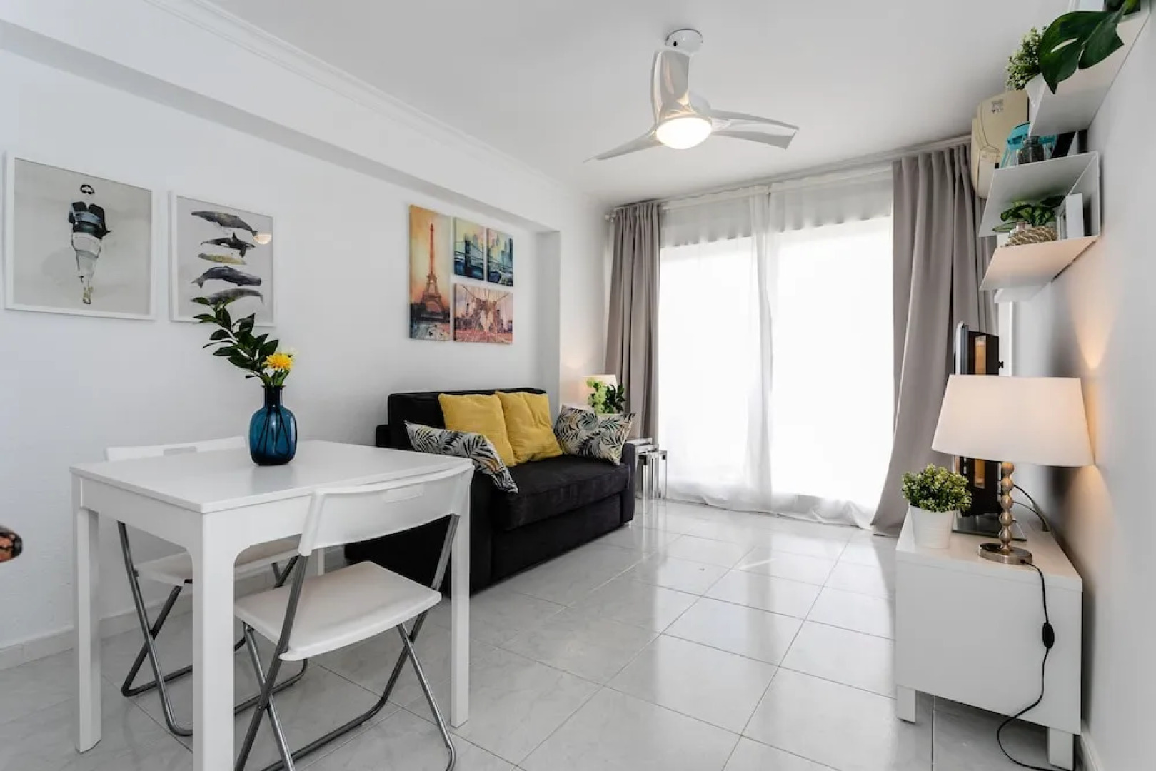 Acuario 118 great  Sea views