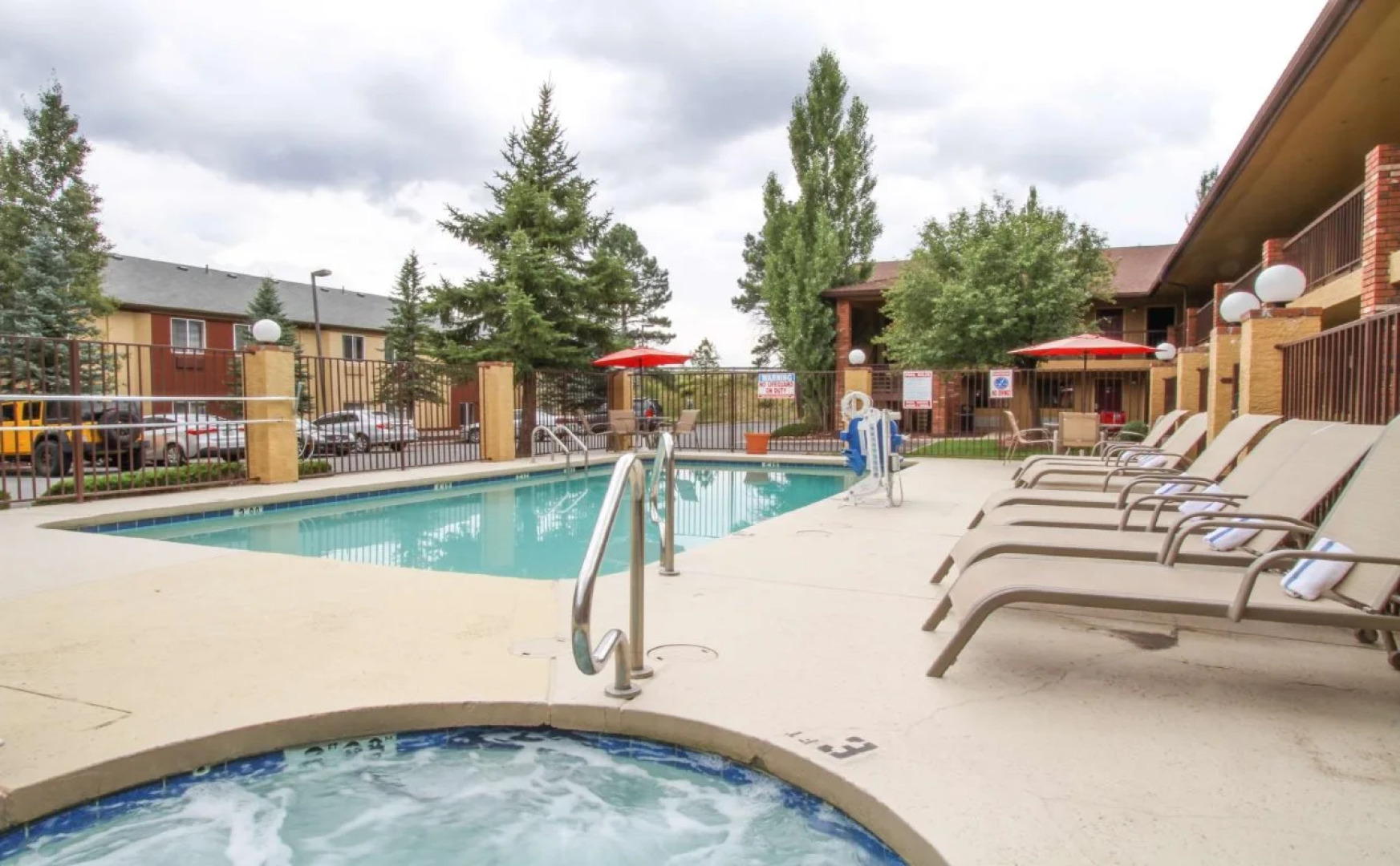 GreenTree Inn Flagstaff