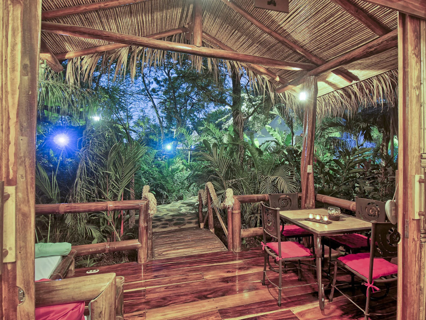 Ocho Artisan Bungalows - Adults only