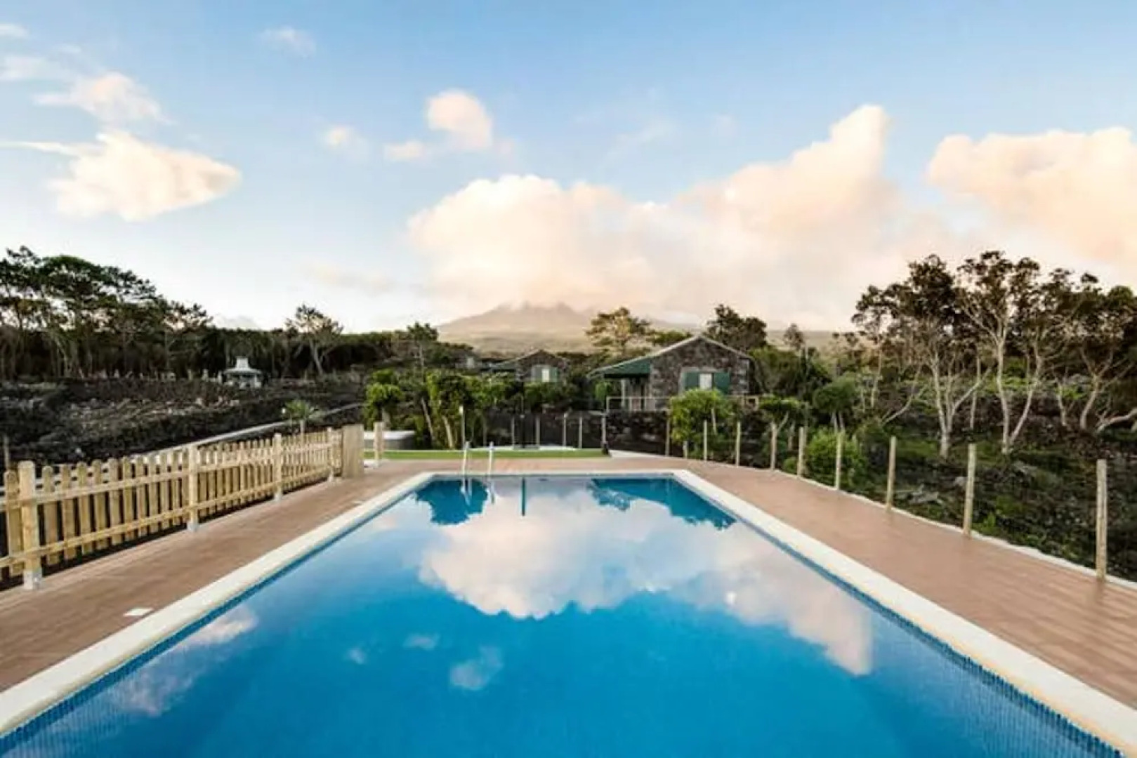 Property With one Bedroom in Lajido, With Wonderful sea View, Shared Pool, Enclosed Garden