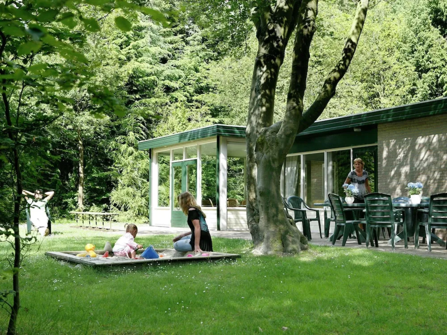 Cozy Home With Lots of Privacy, in the Forest