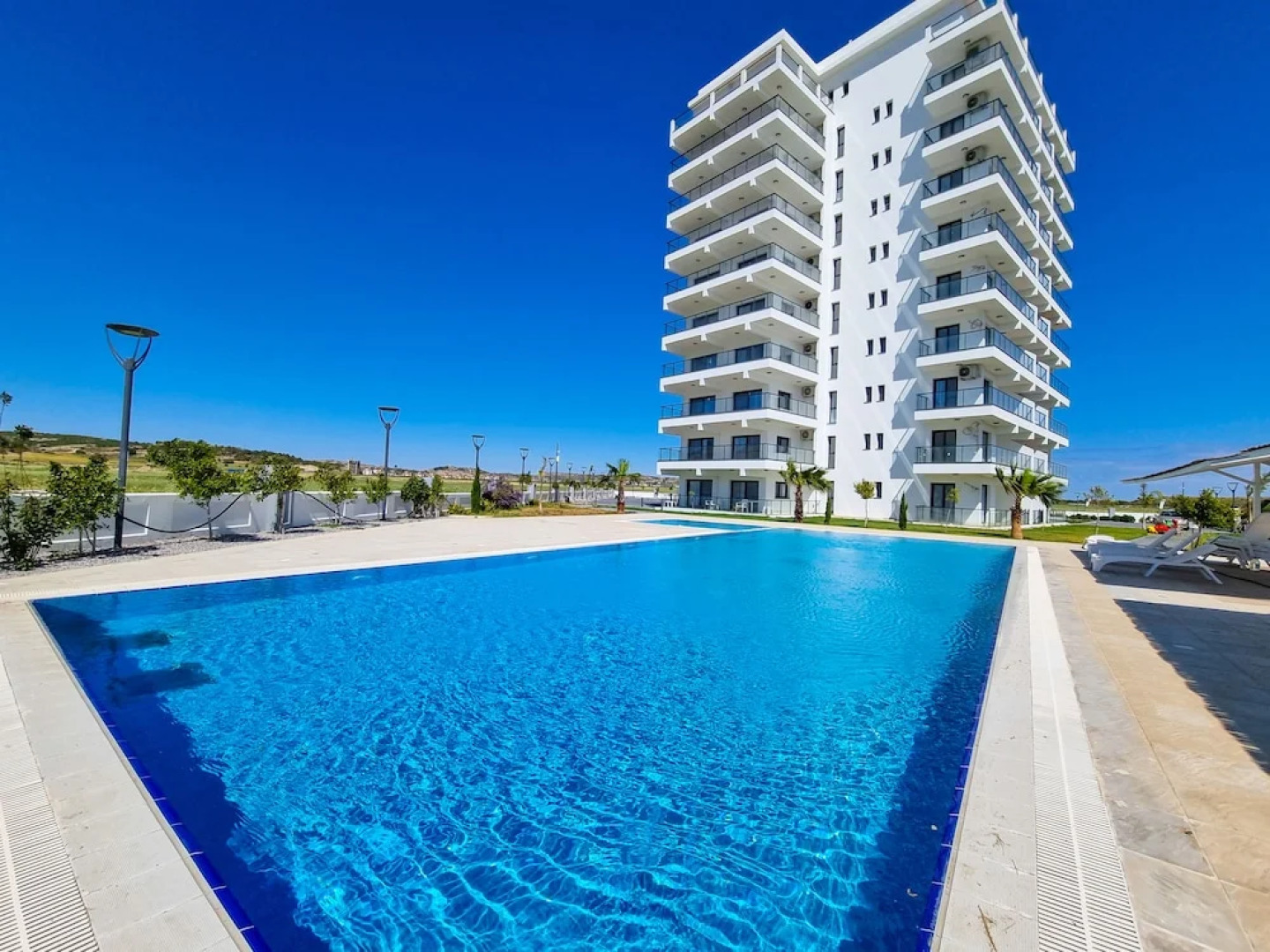 Iona Pool Apartments