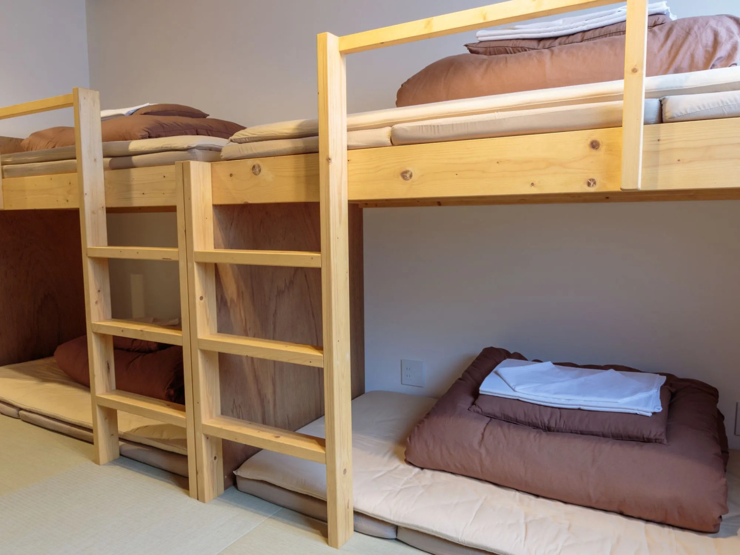 J-Hoppers Osaka Universal - Hostel