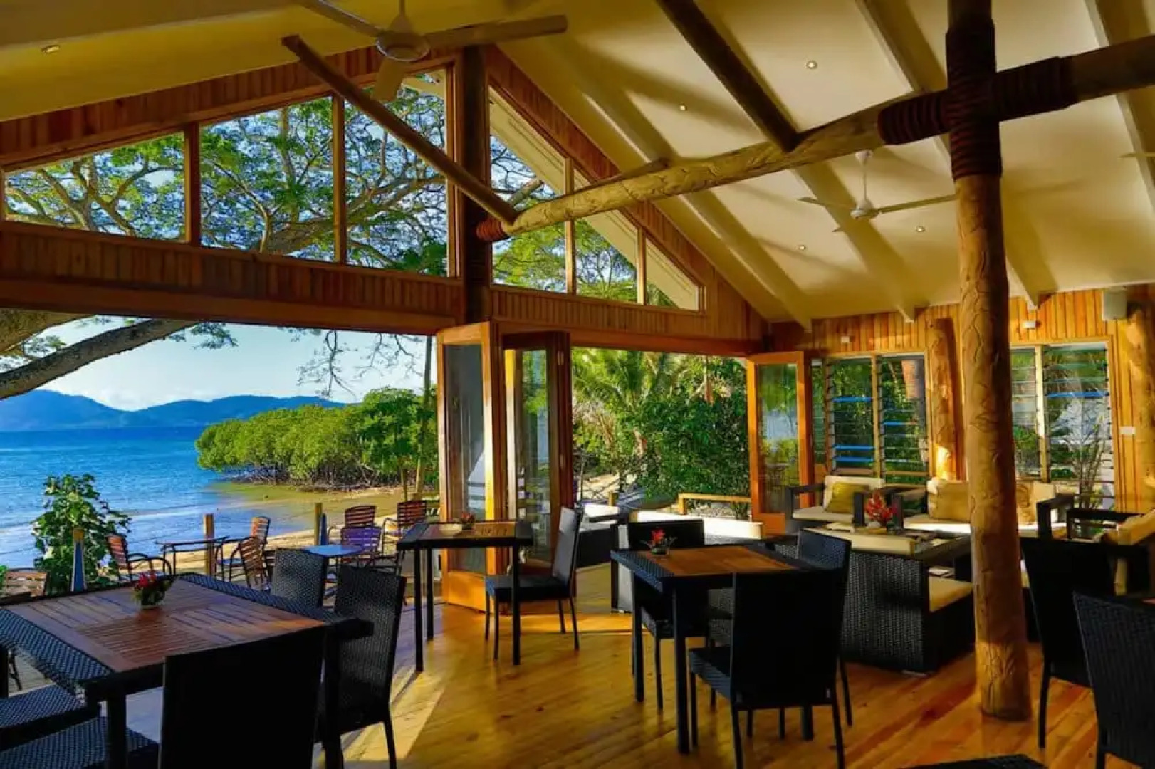 Sau Bay Resort & Spa