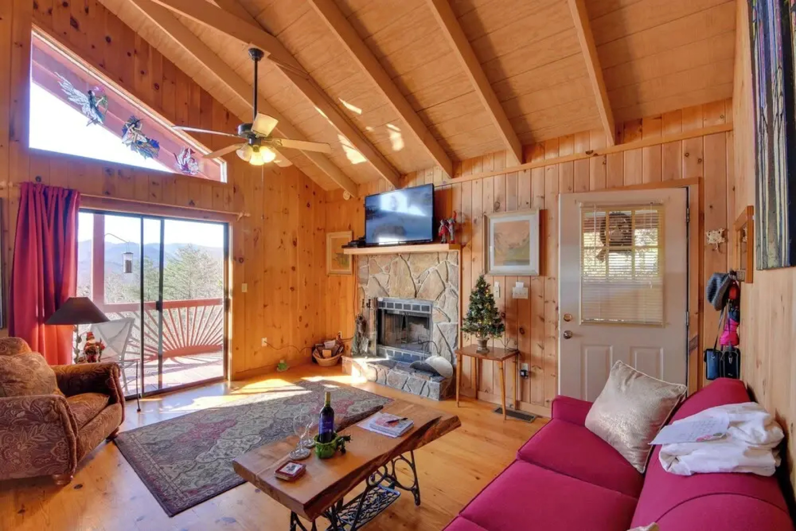 'frog Leap' Hiawassee Cabin w/ Blue Ridge Mtn View