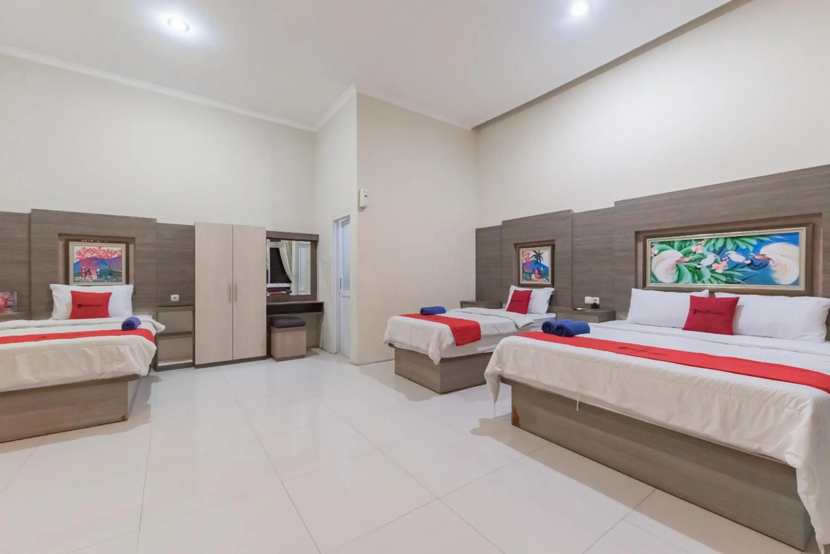 RedDoorz Resort Premium @ Sangkan Hurip Kuningan