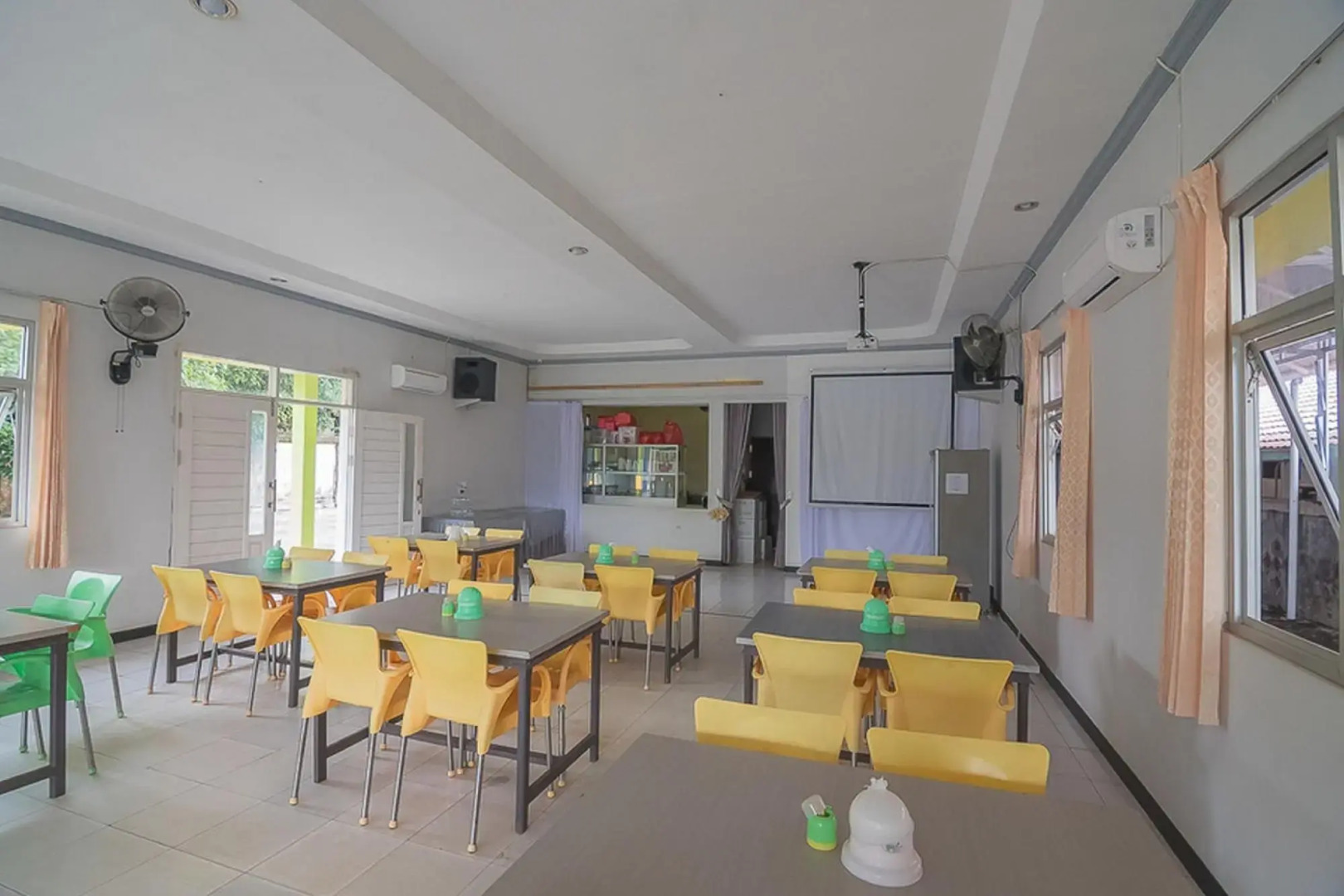 RedDoorz Syariah near Taman Rozeline Penajam