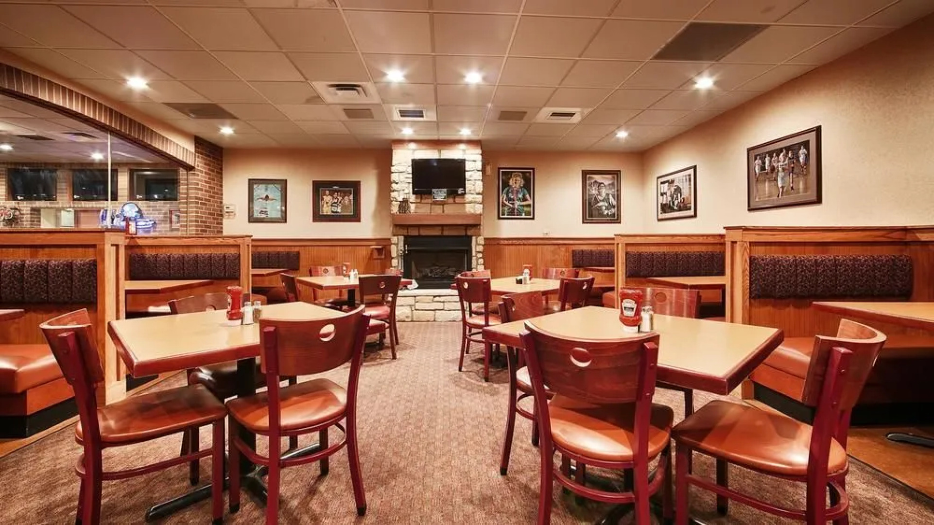 Best Western Plus University Inn Steubenville