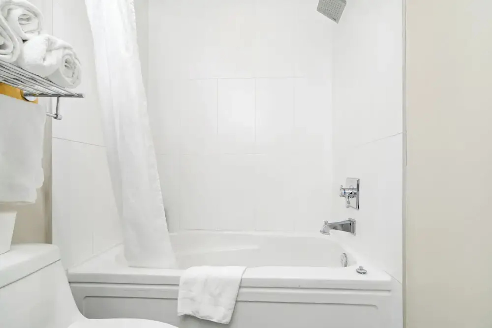 Embrace Serenity Luxe 2BR Suite