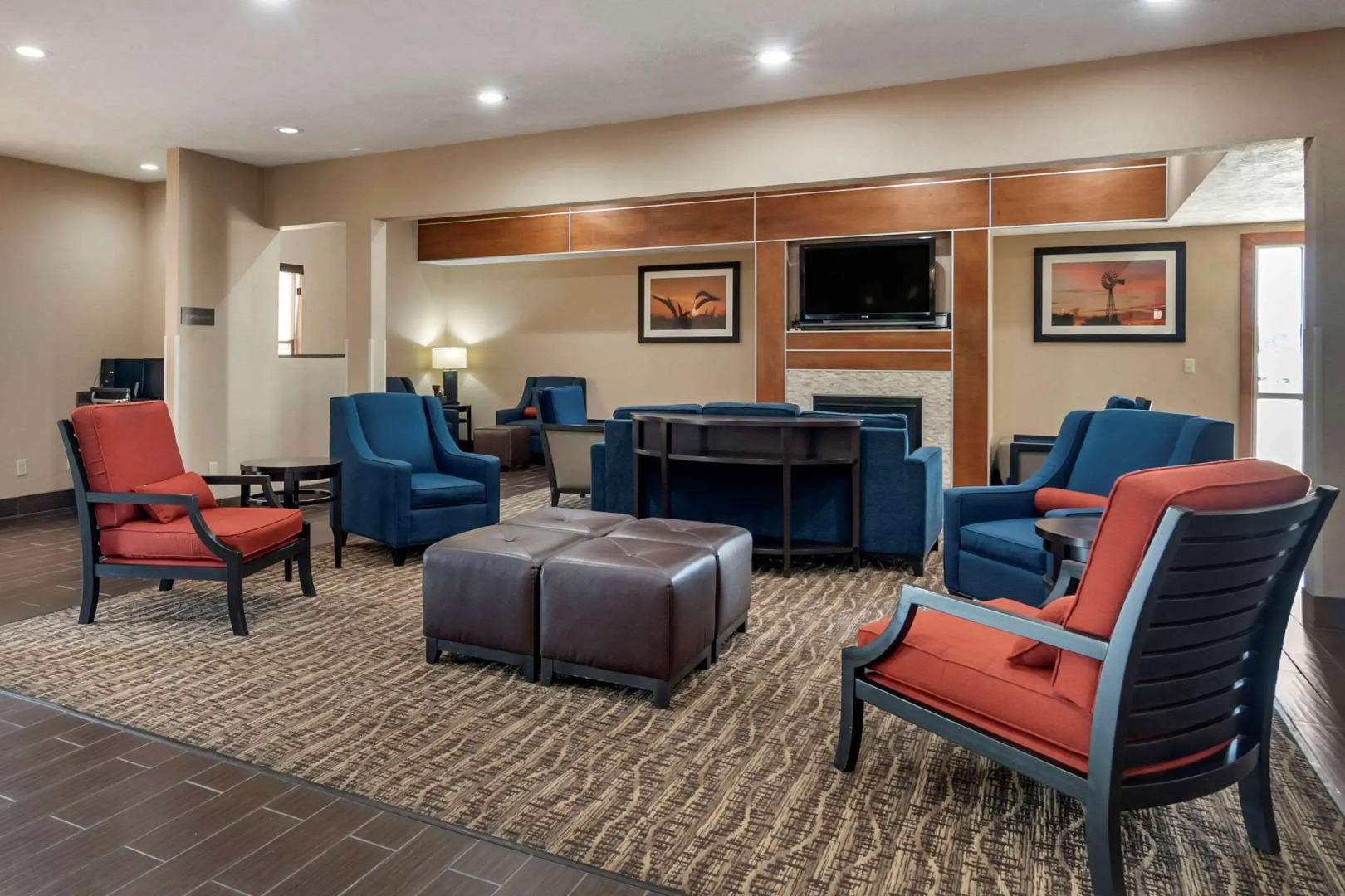 Comfort Inn & Suites Junction City - near Fort Riley