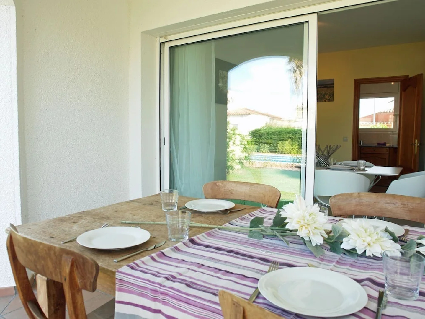 Delightful Villa in Vilacolum With Swimming Pool