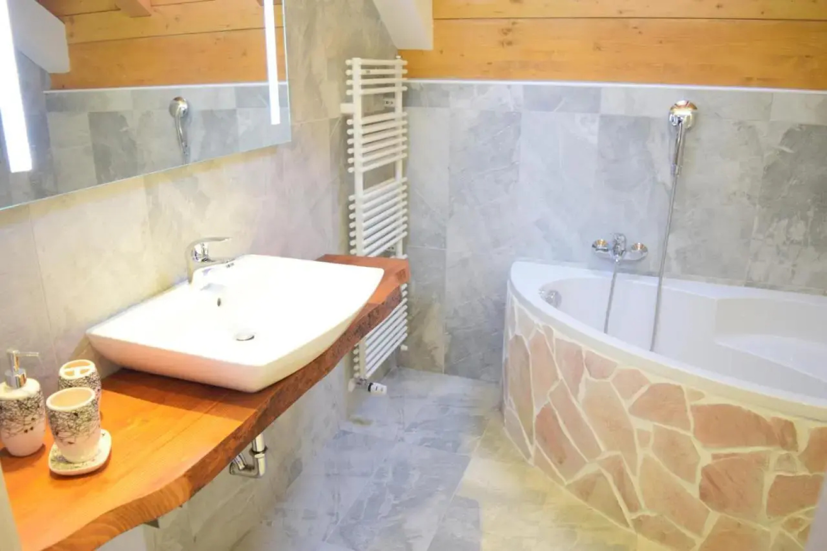 Casa Vacanza CADORNA RESIDENCE