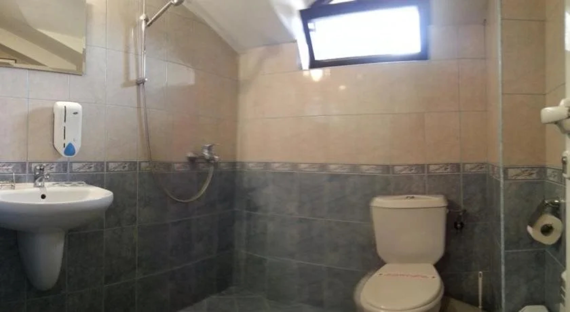 Family Hotel Iv