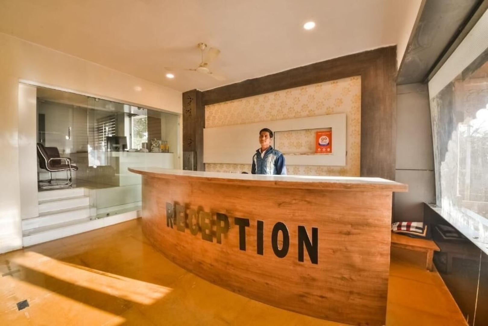 Hotel Amit Palace