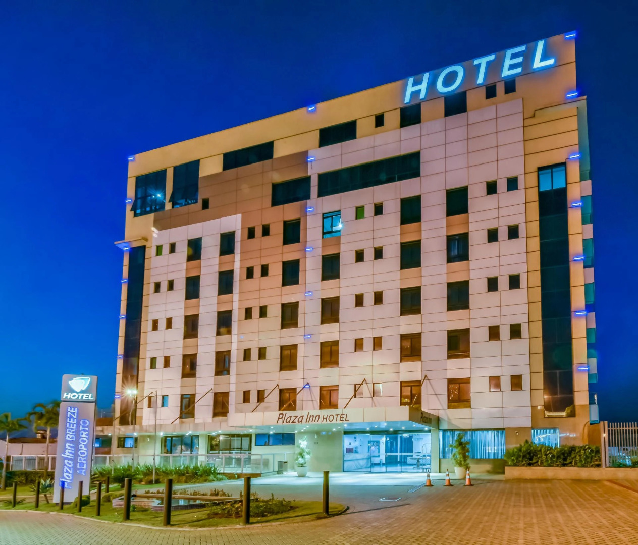 Plaza Inn Breeze Aeroporto