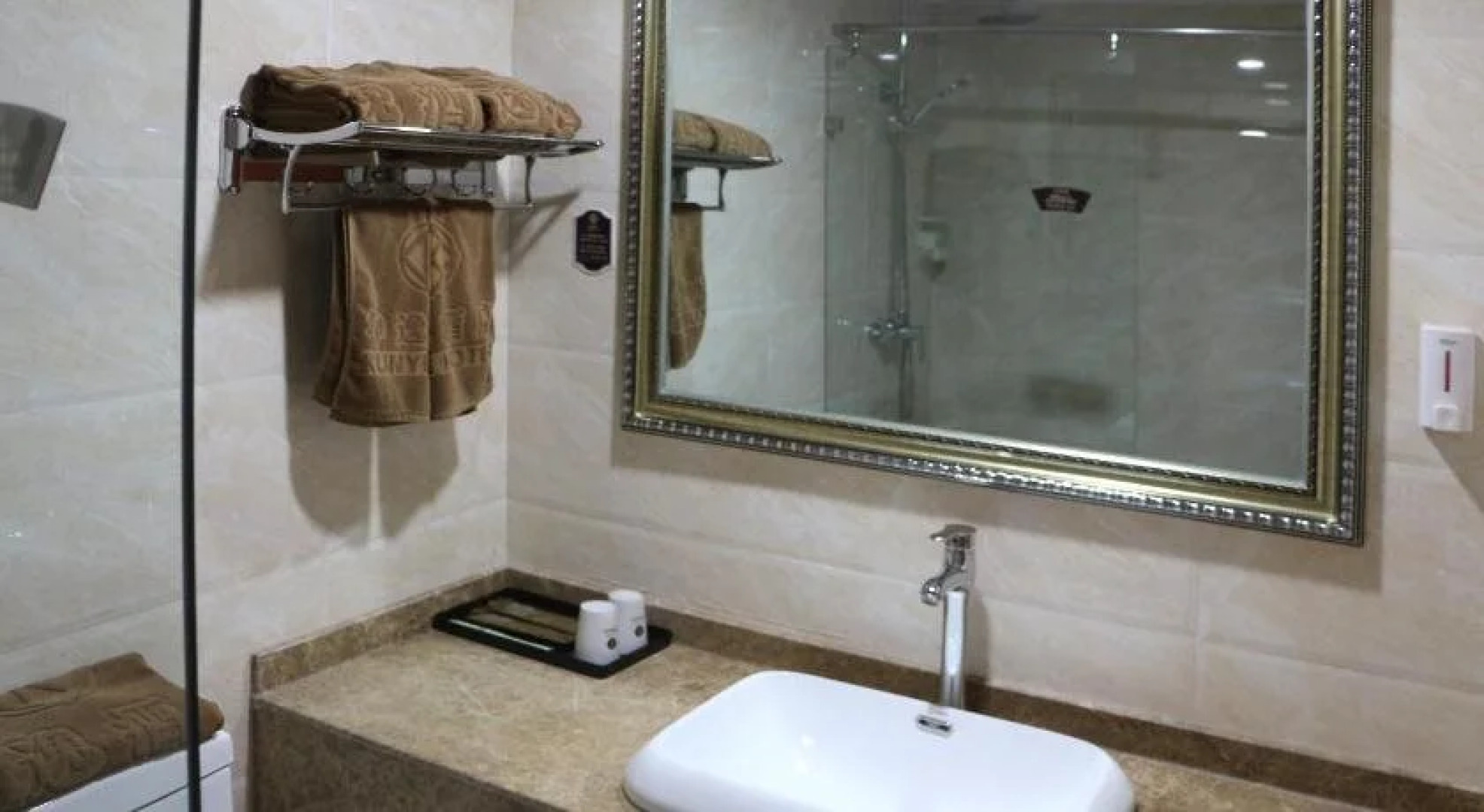 East Queen Hotel Lanzhou Taohai Branch