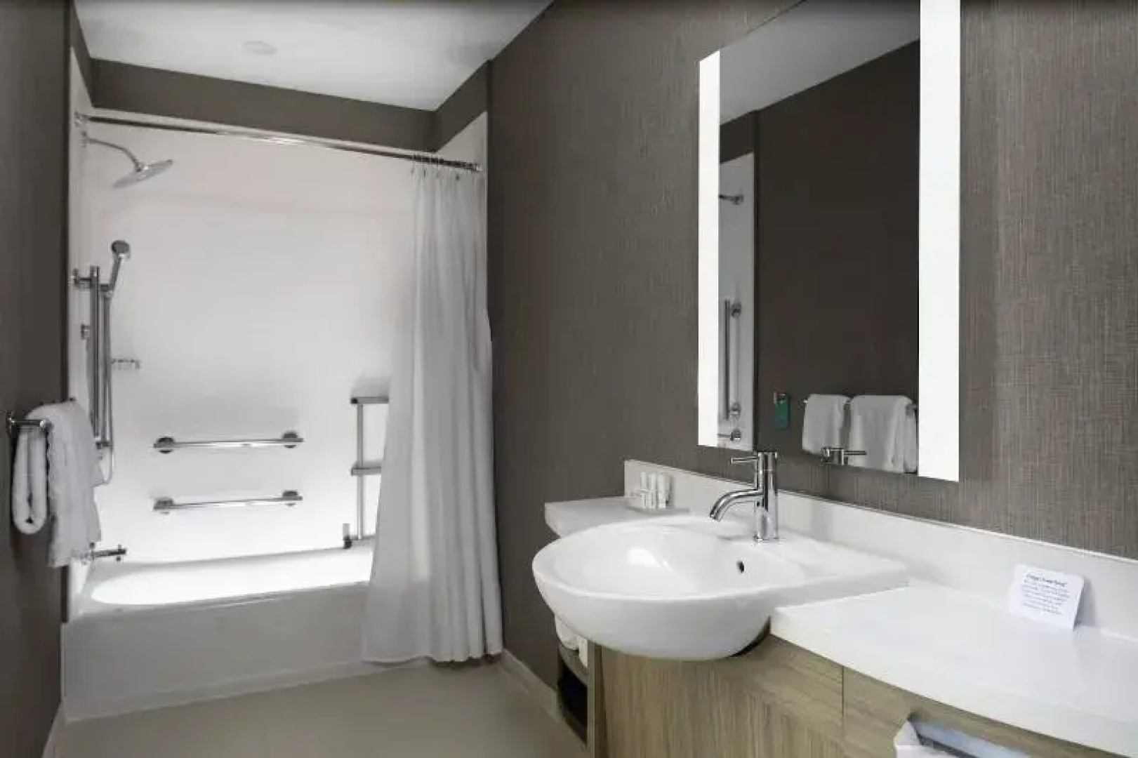 Springhill Suites By Marriott Kansas City North