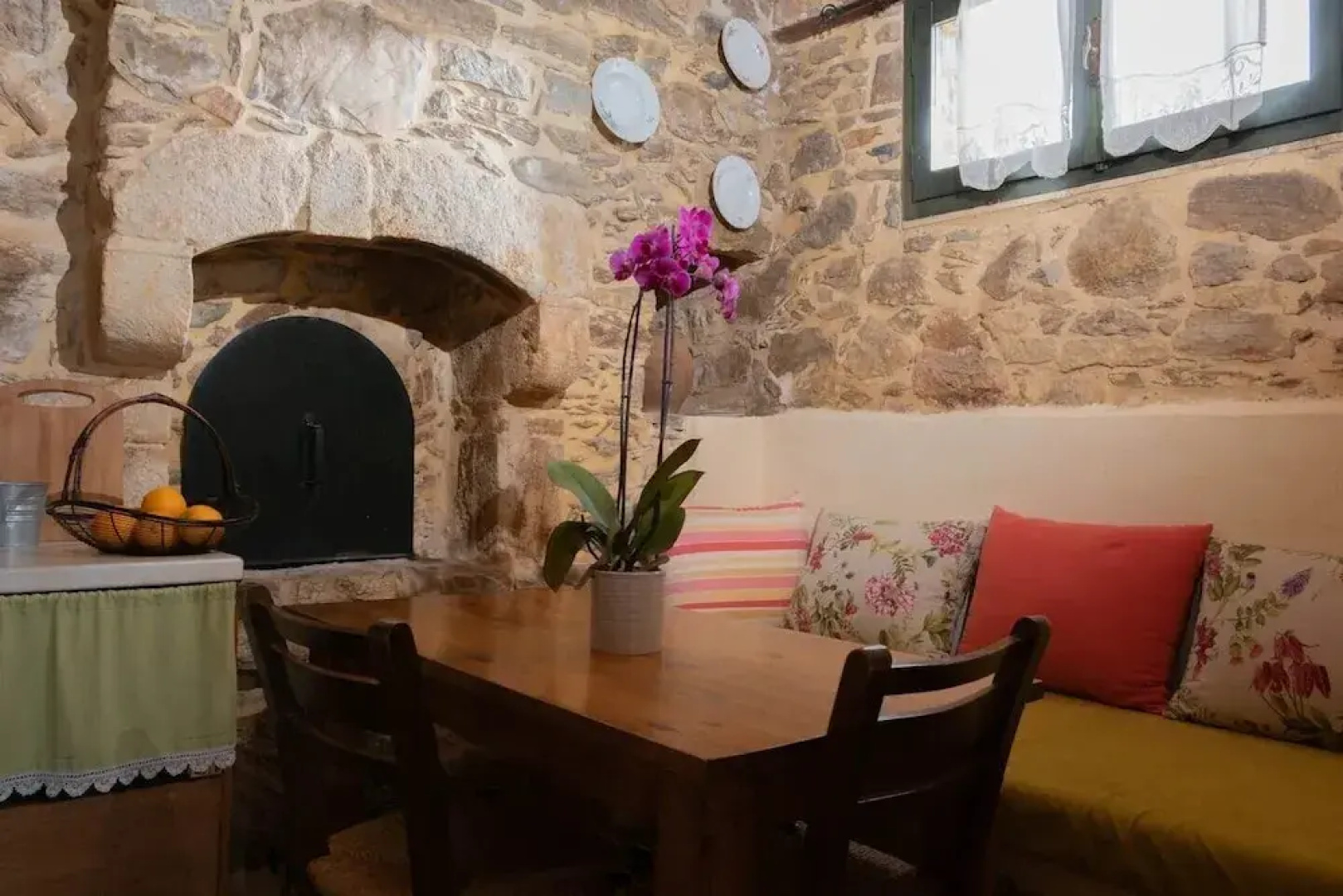 Orgon Farm Houses