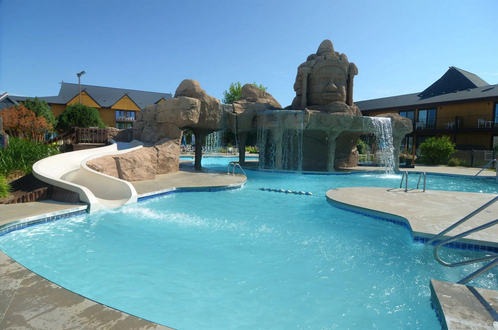 Polynesian Hotel & Suites Wisconsin Dells/Lake Delton