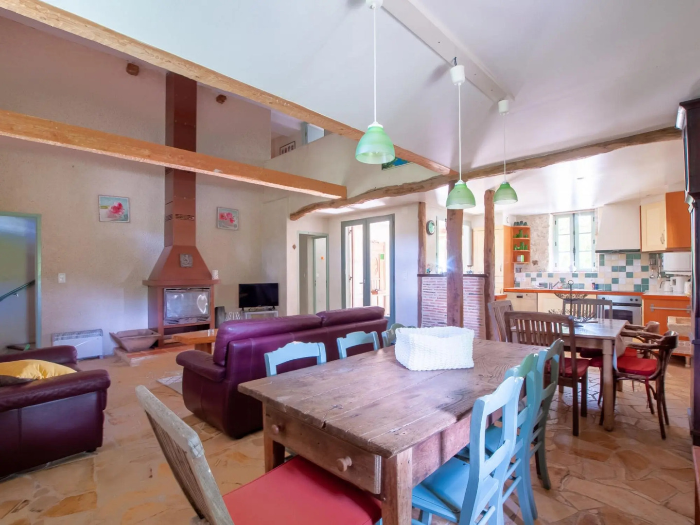 Idyllic Holiday Home in Dégagnac with Jacuzzi Near River