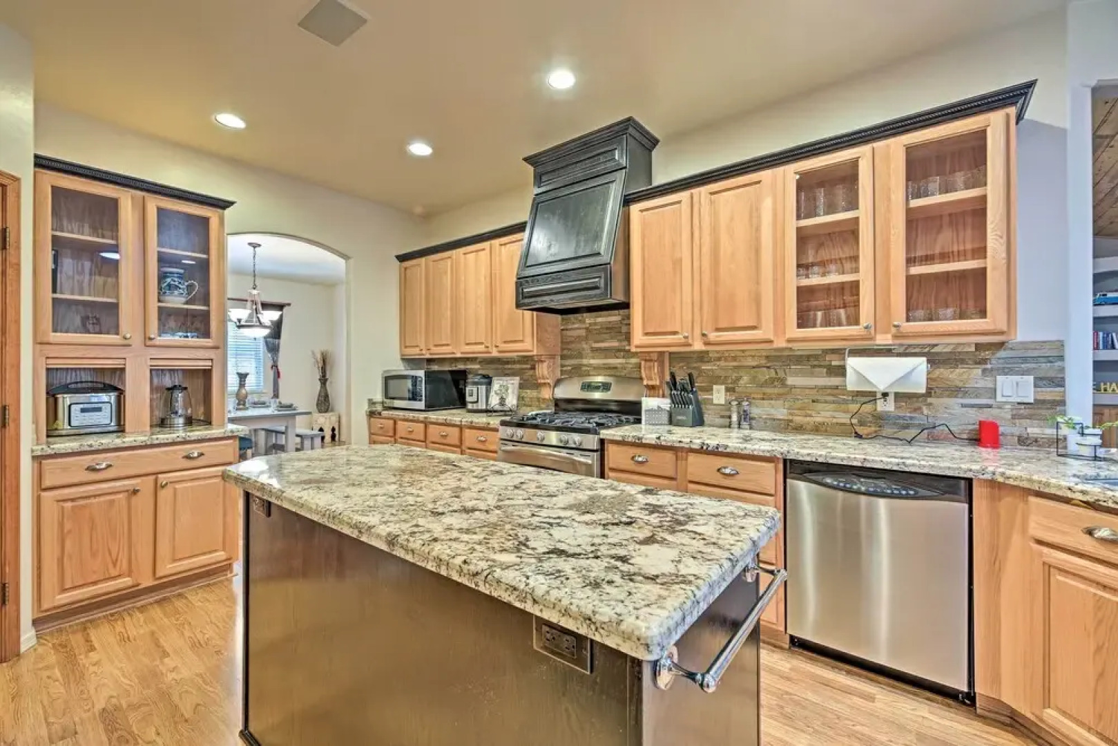 Upscale Show Low Haven w/ Fire Pit & Game Room!