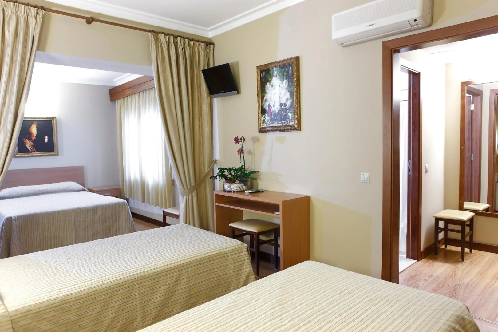 Domus Pacis Fatima Hotel