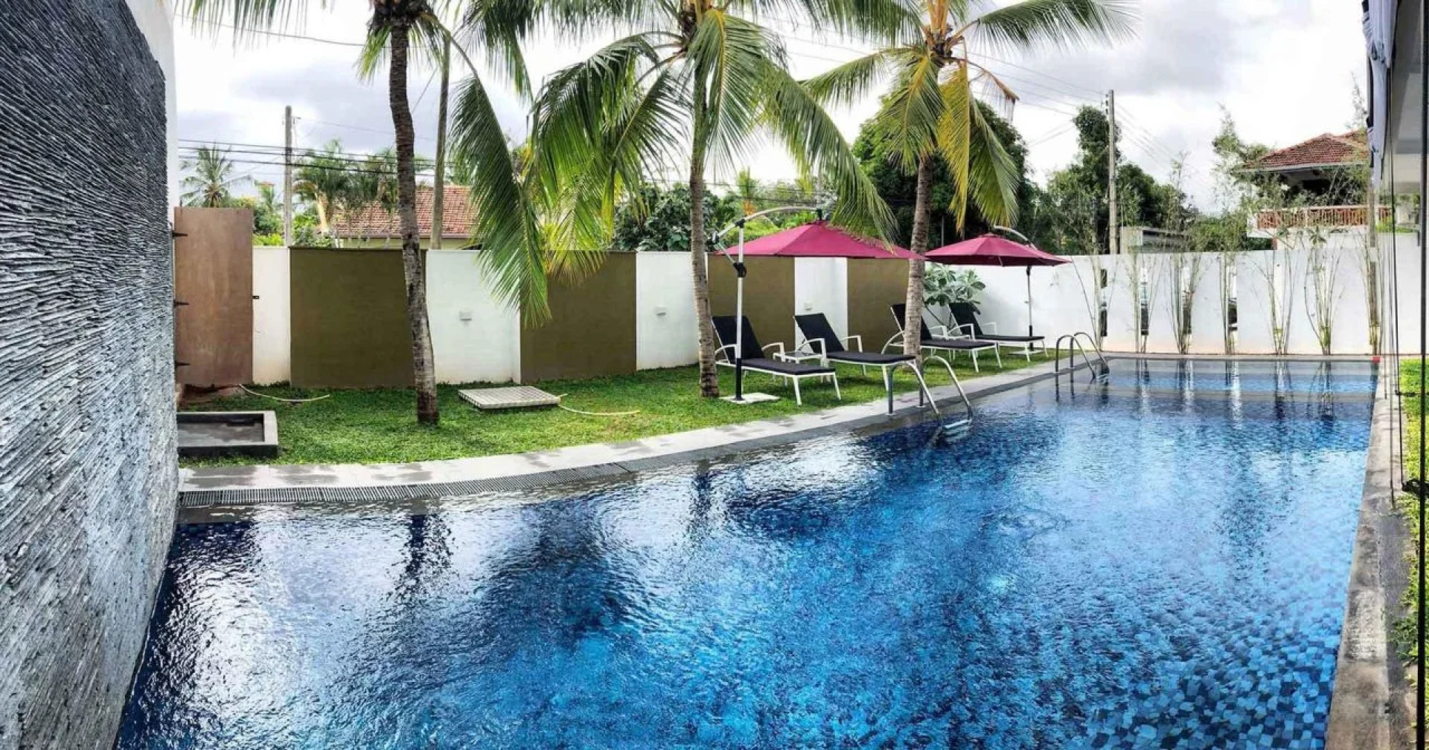 Daffodils Beach Negombo