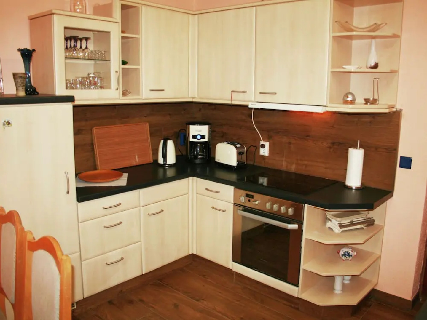 Quaint Holiday Home in Robertsdorf near Beach