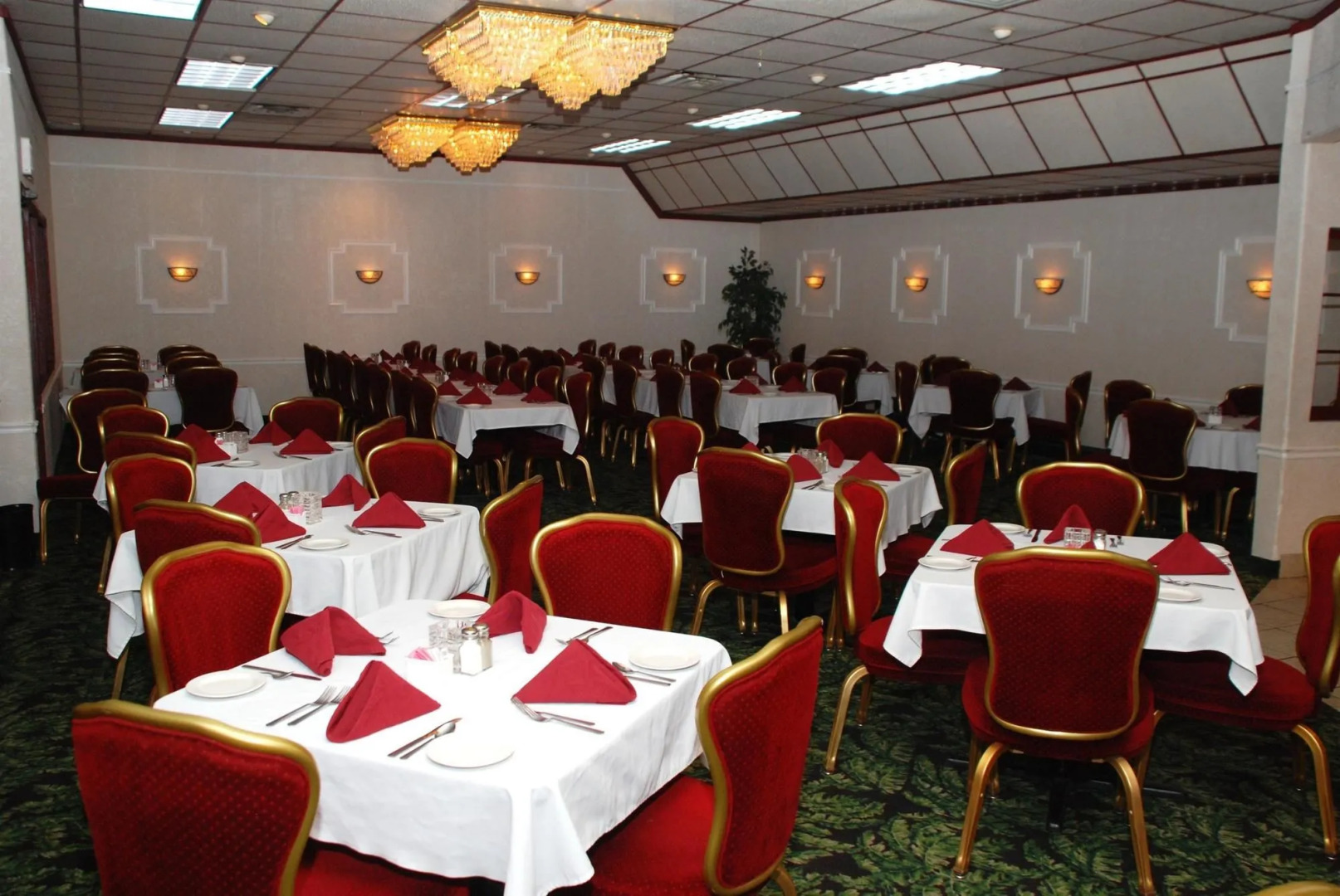 Best Western Plus Longbranch Hotel & Convention Center