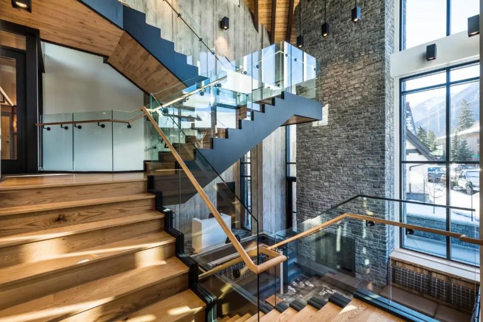 Peaks Hotel & Suites