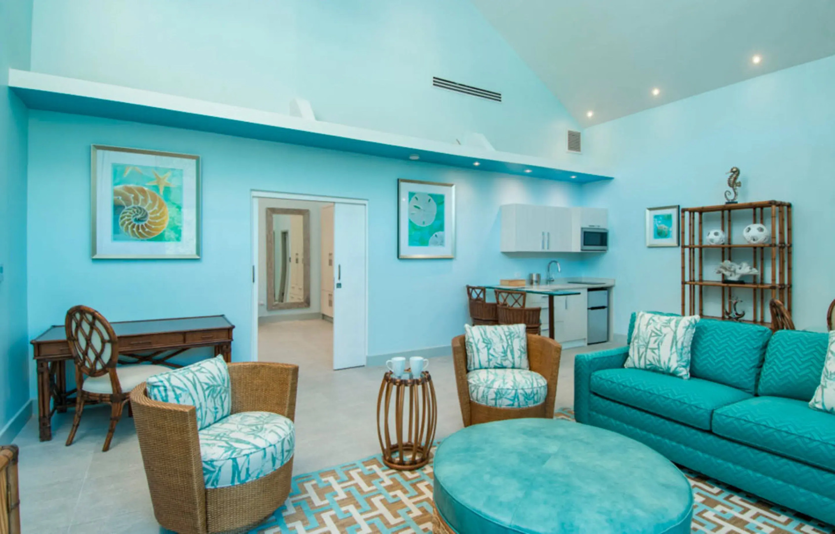 Cane Garden Bay Beach Hotel