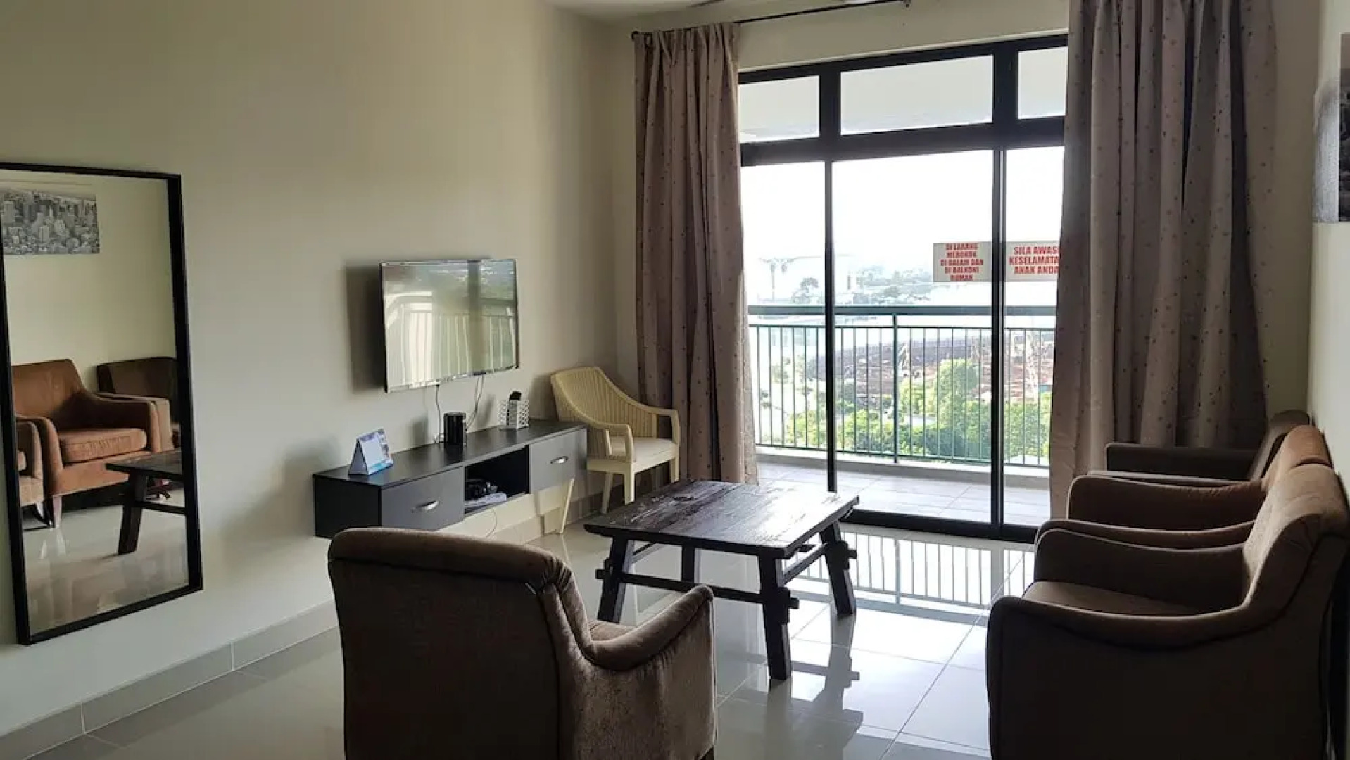 Ayer at 8 Putrajaya Guesthouse