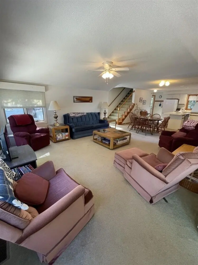 Martin Place Limit 6 2 Bedroom Cabin by RedAwning