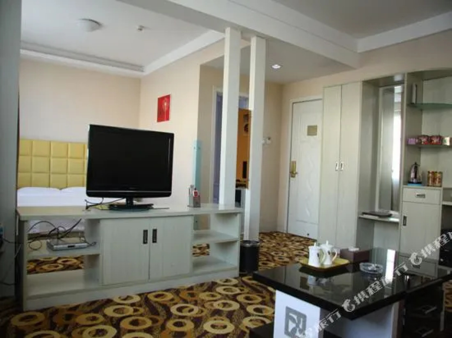 Bayan Eryaxin Fashion Hotel