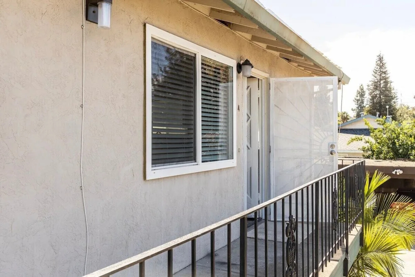 Cozy 2-bedroom in Concord