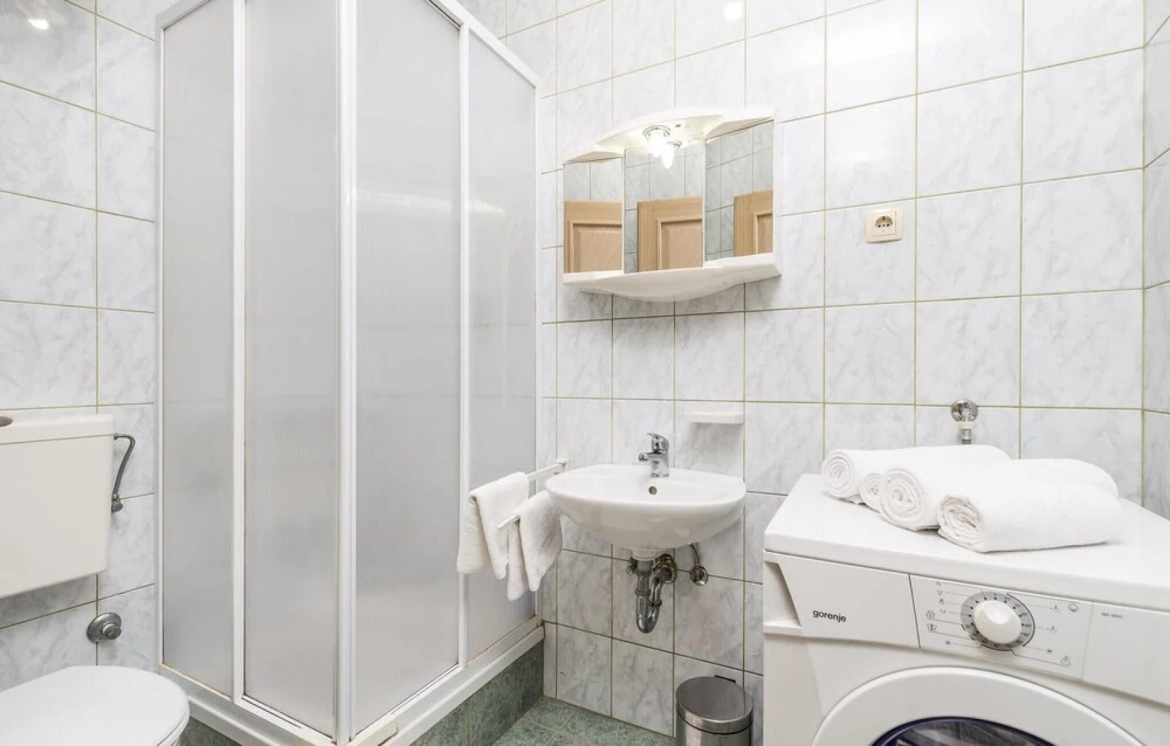 Stunning Apartment in Kustici With 3 Bedrooms and Wifi