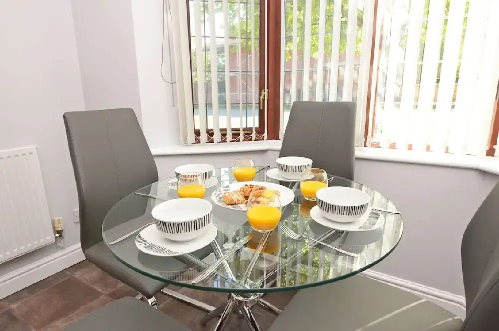 Ideal for Alton Towers, Staffordshire and The Peak District