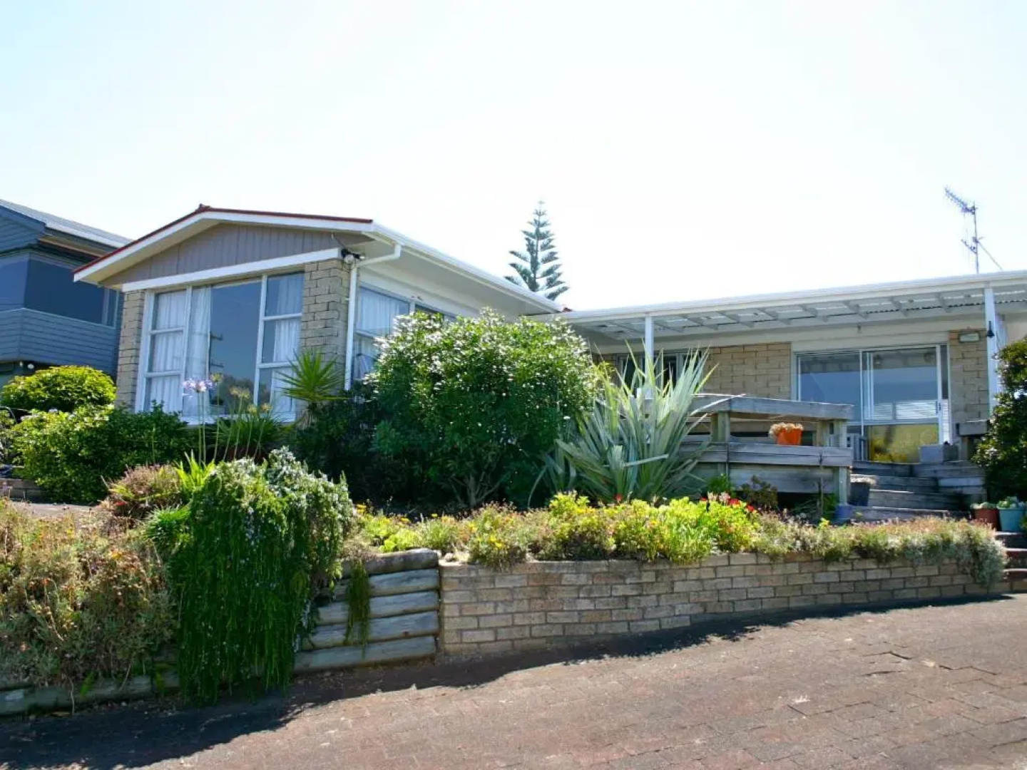 Twin Views - Waihi Beach Holiday Home