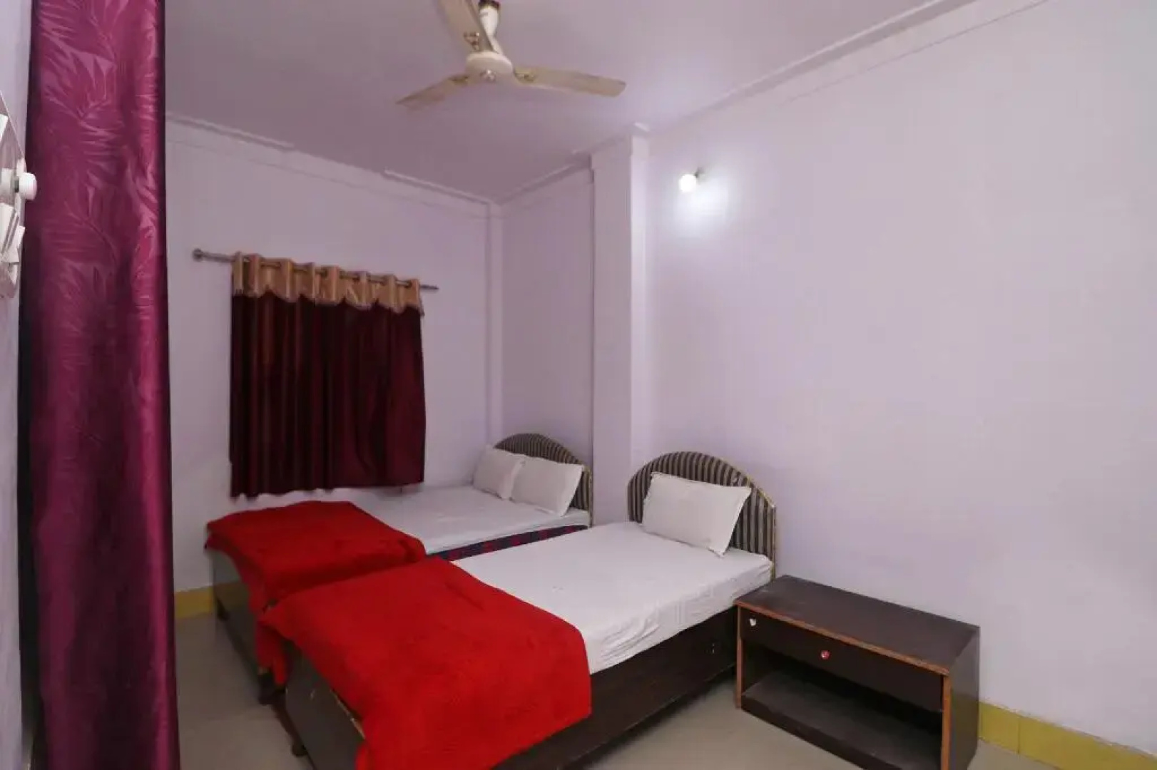 Amrapali Guest House