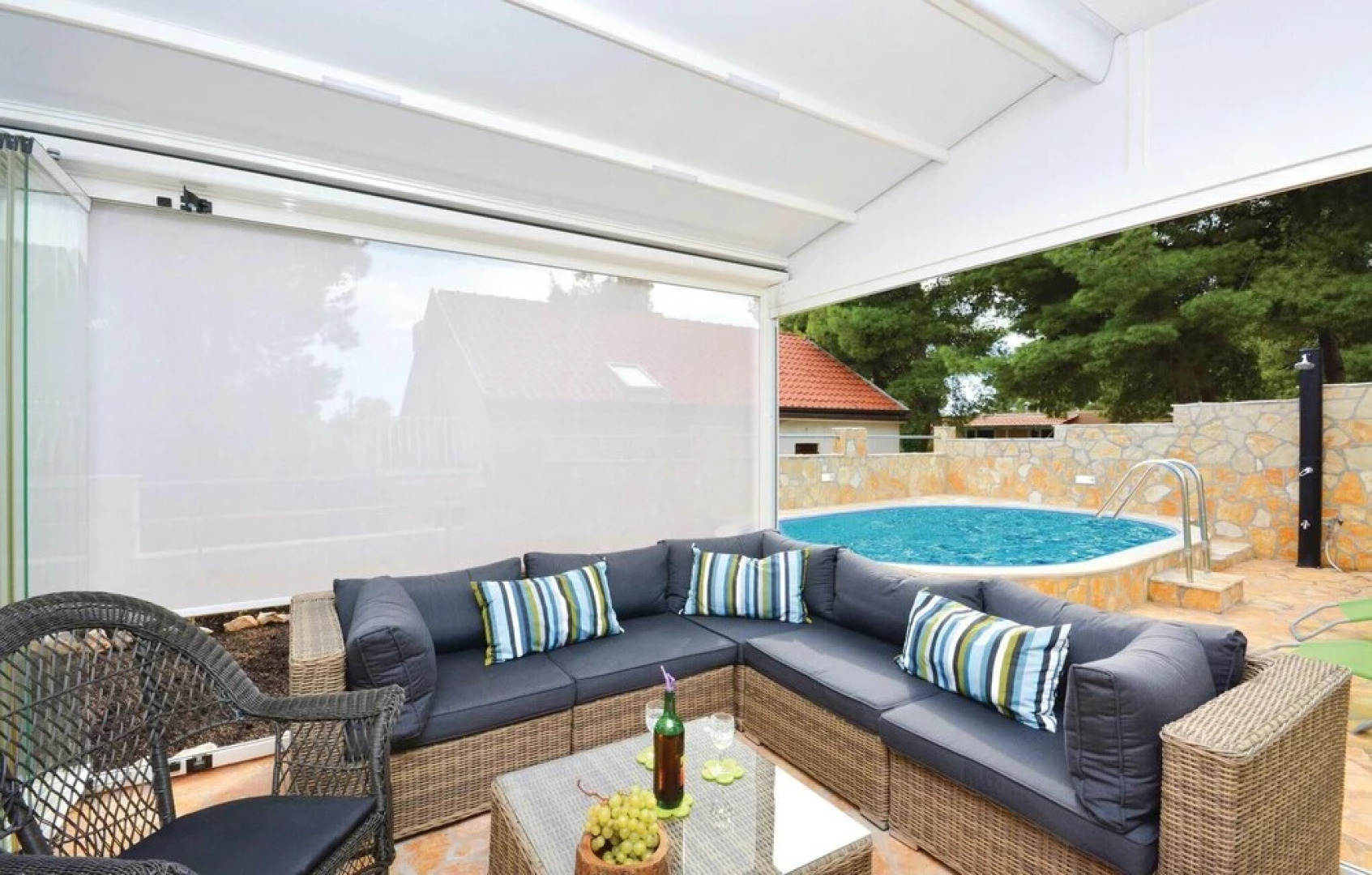 Stunning Home in Ivan Dolac With Wifi and 2 Bedrooms