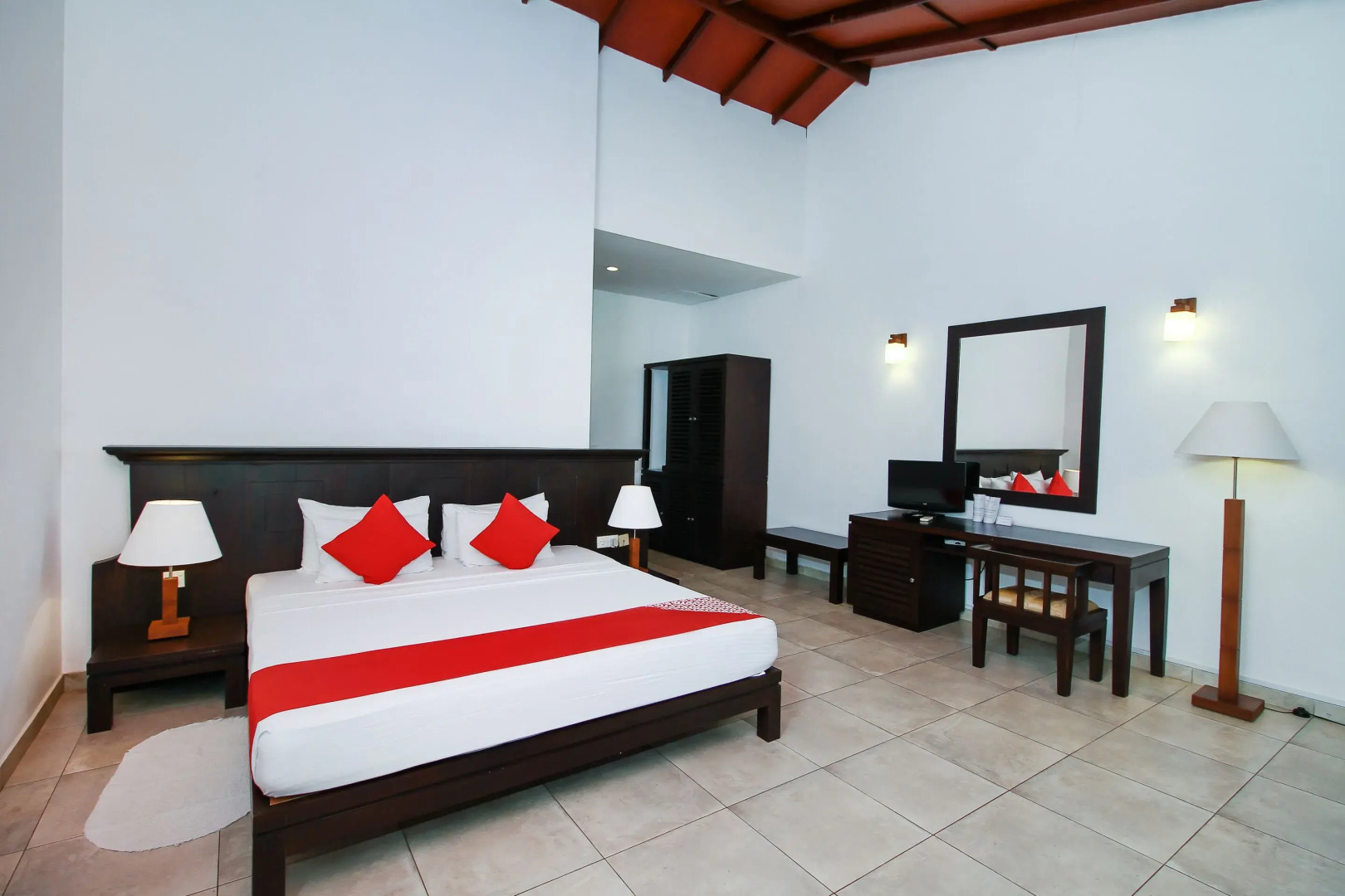 OYO 396 Lotus Paradise Nature Resort