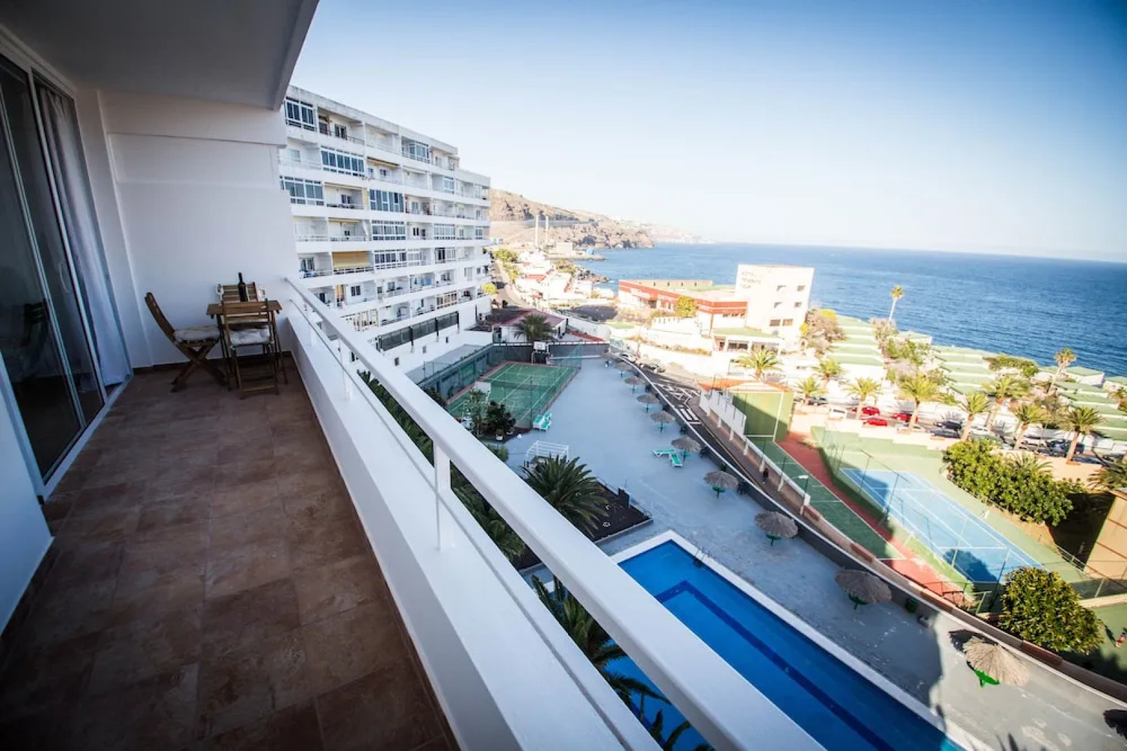 Endless Summer Apartment, Fresh Style and Sea Views