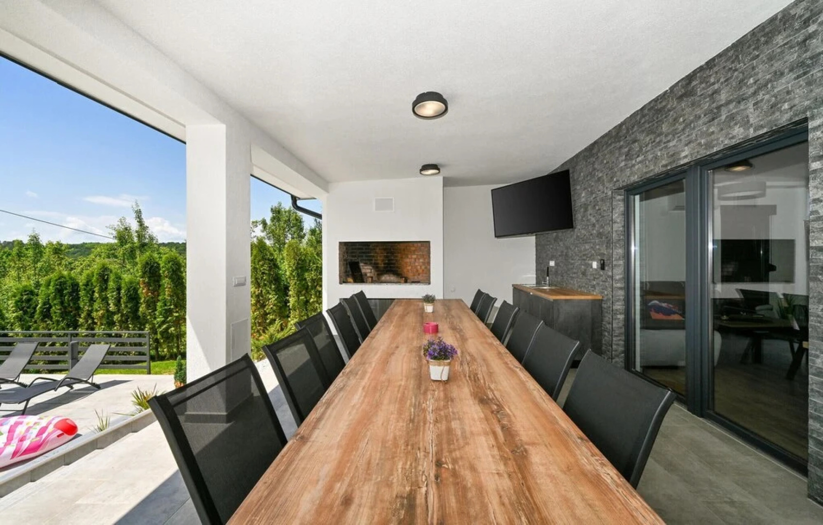 Nice Home in Stubicke Toplice With 5 Bedrooms, Outdoor Swimming Pool and Heated Swimming Pool