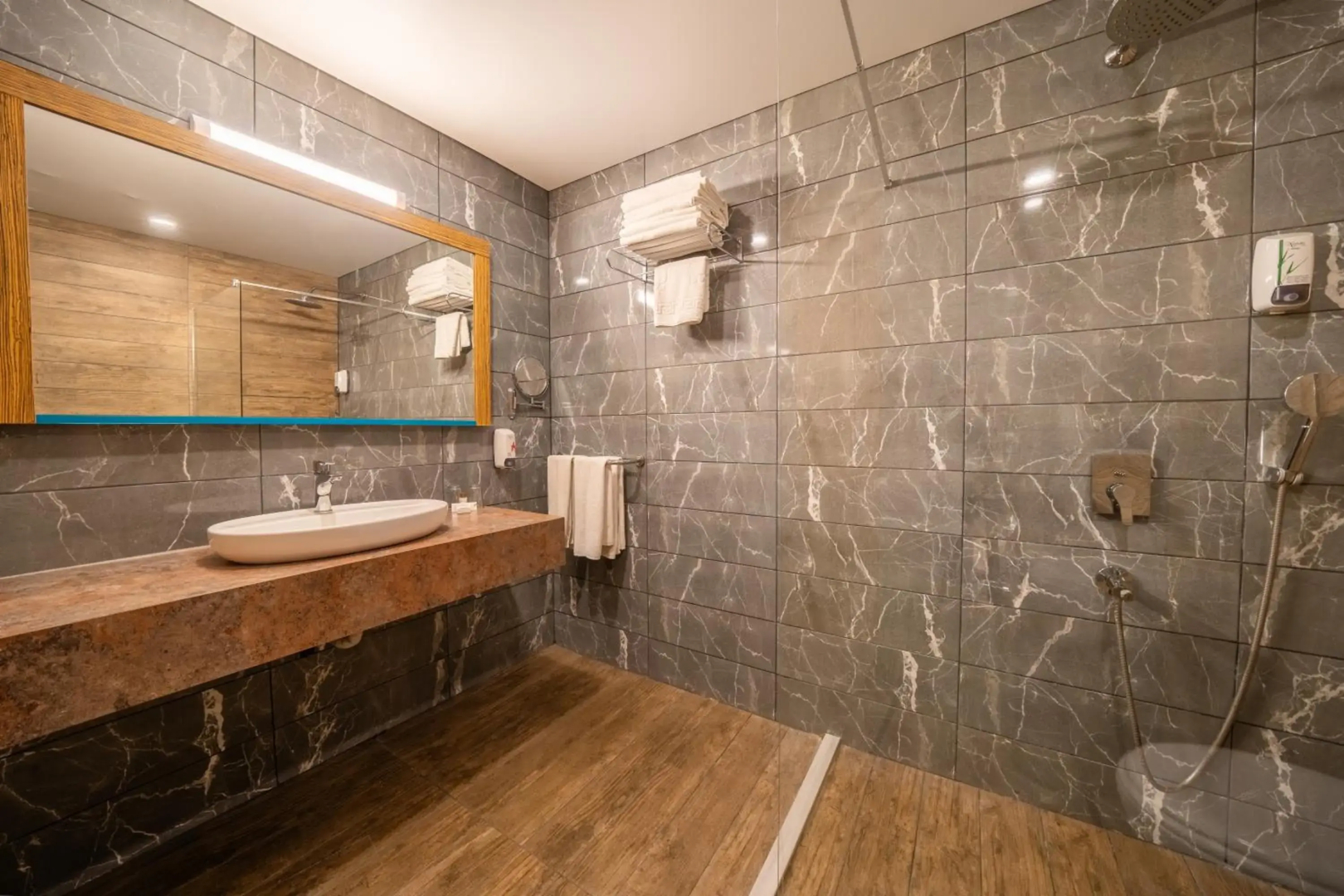 Отель Miarosa Kemer Beach