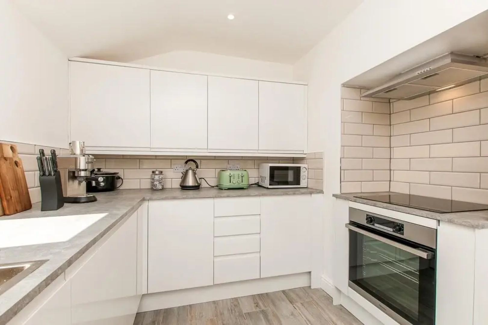 Inviting 3-dbl Bedrooms House in Ramsgate