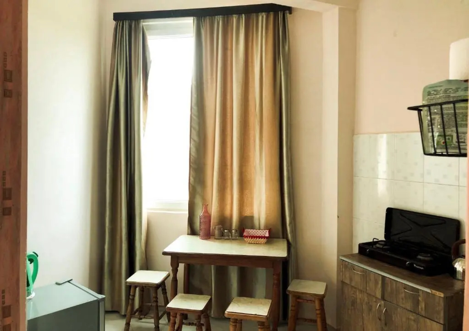 Old House Apartments