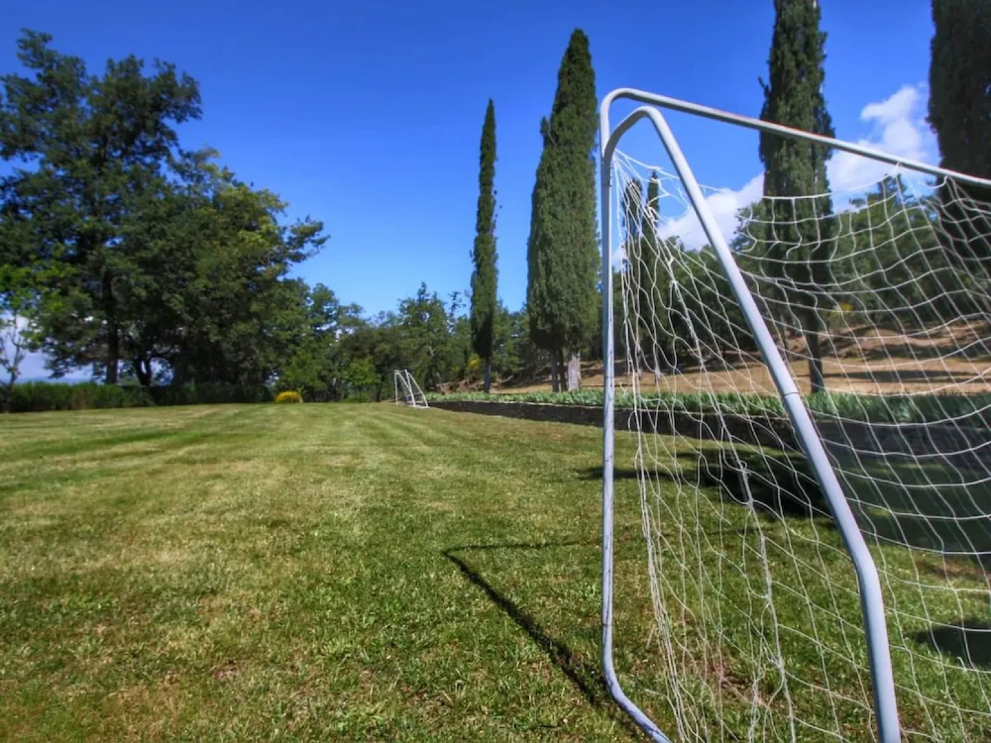 Farmhouse in Loro Ciuffenna With Pool & Garden