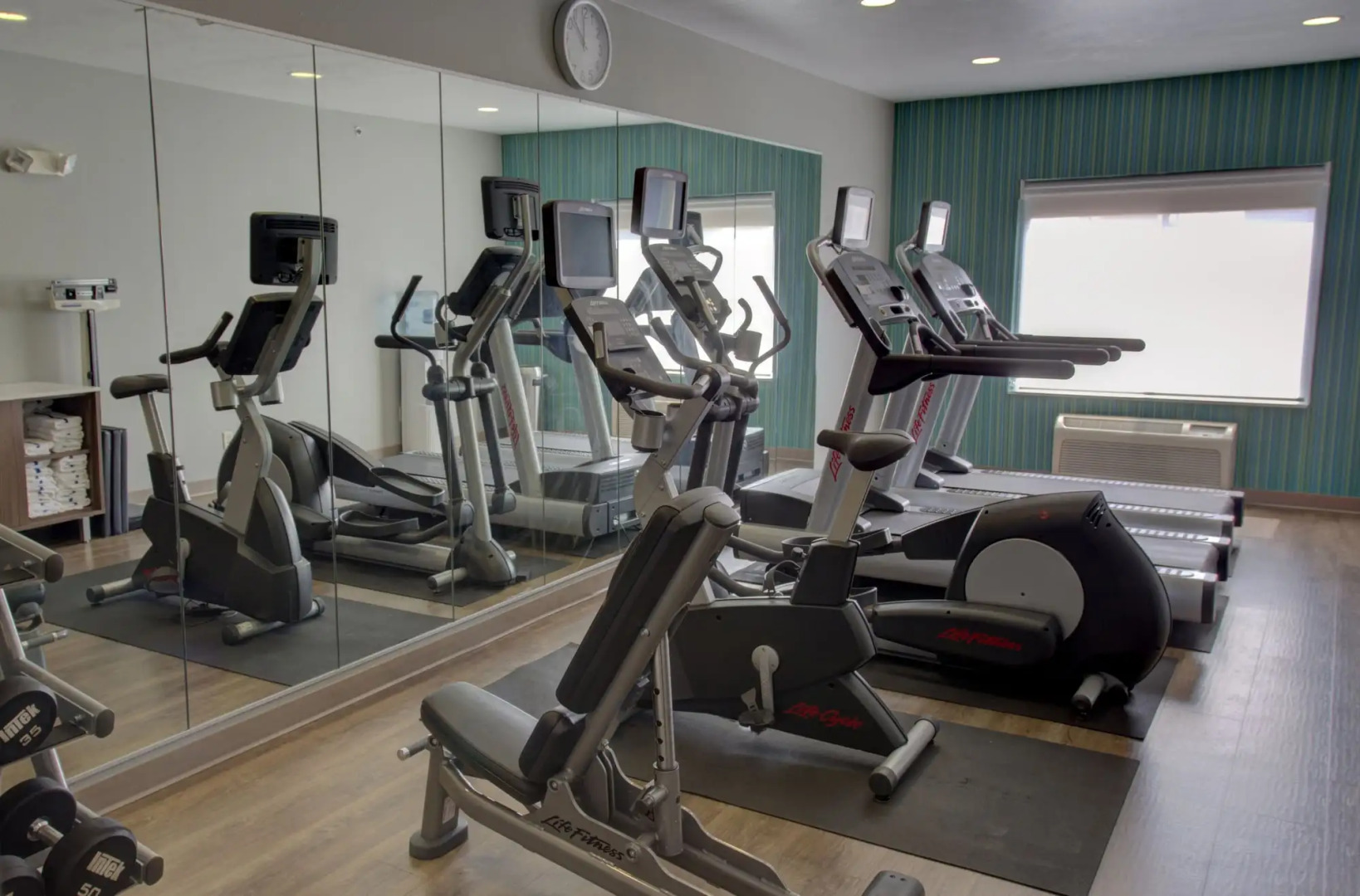 Holiday Inn Express Hotel & Suites Le Mars by IHG