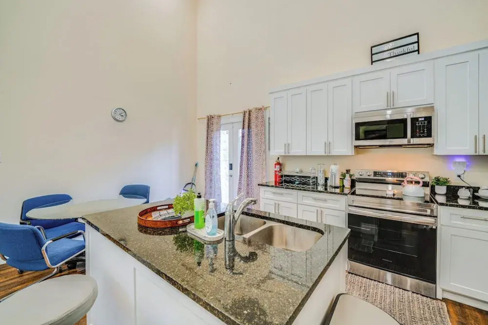 Walk to Historic Dtwn: Mckinney Family Retreat