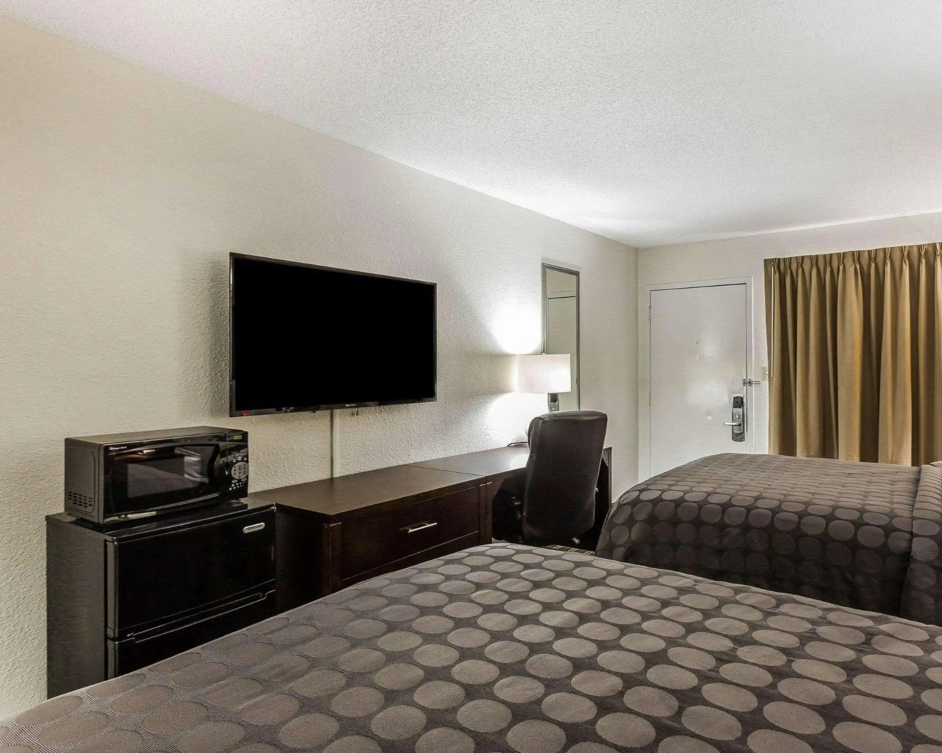 Econo Lodge Coliseum